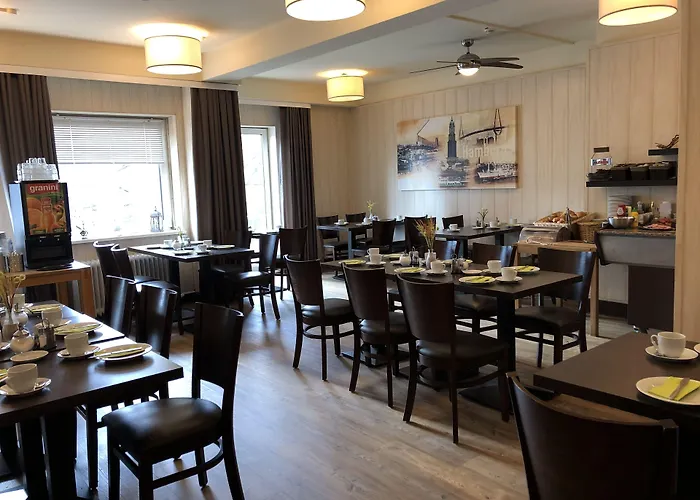 Imperial Hotel 3*