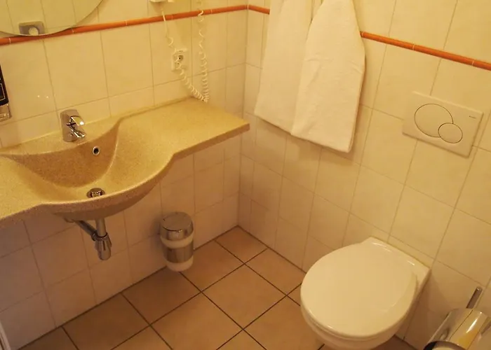Imperial Hotel 3*